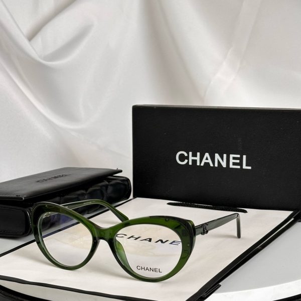 CC* Eyewear SIZE:
