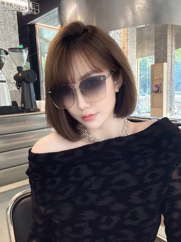CC* Eyewear SIZE: 64-17-145