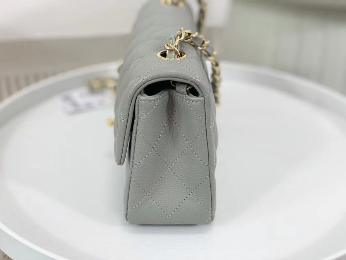 CC Classic Flap Caviar Shoulder Bag 20Cm For Ladies Light Gray Wiht Gold - Image 2