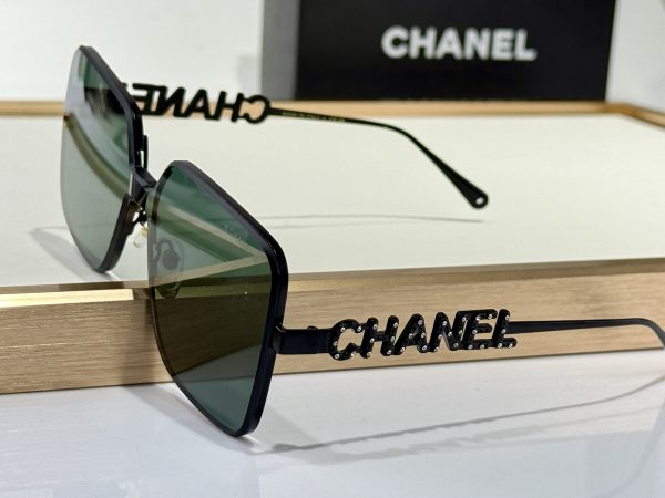 CC* Eyewear SIZE: 63-15-142