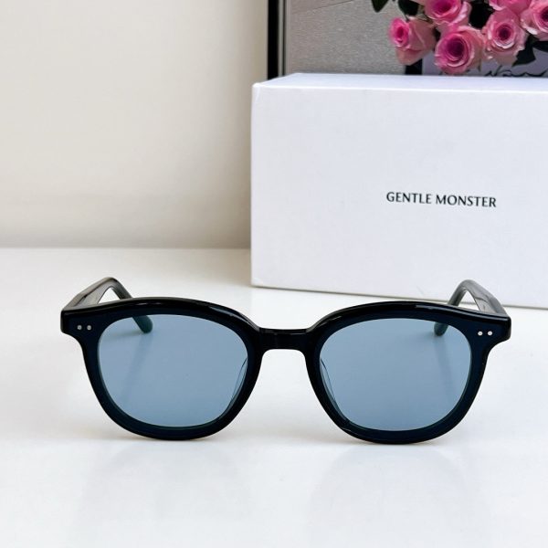 GENTLE MONSTE* Eyewear SIZE: 64-18-147