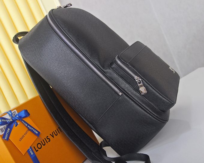 Louis new arrival backpack bag size : 43 x 30 x 14 cm - Image 2