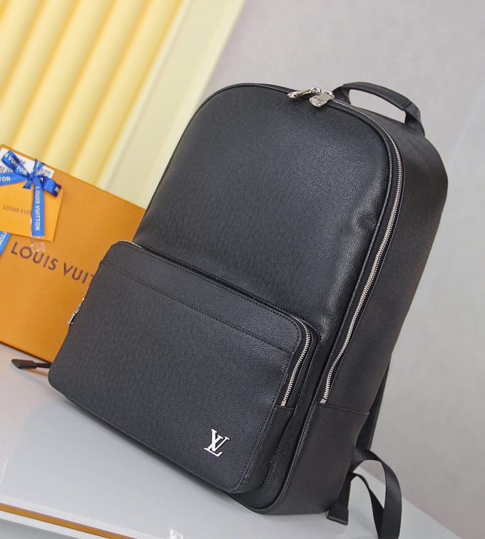 Louis new arrival backpack bag size : 43 x 30 x 14 cm - Image 3