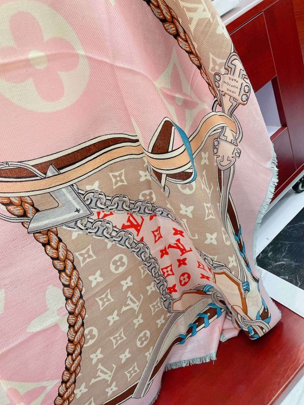 Louis new arrival scarf size: 140*140 cm 041