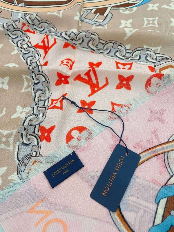 Louis new arrival scarf size: 140*140 cm 041