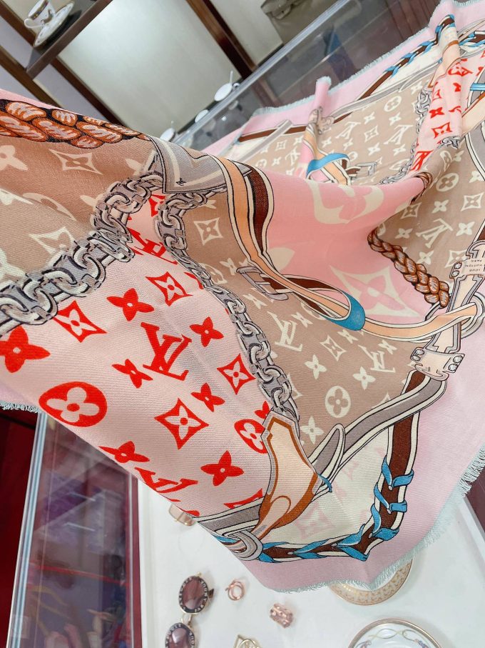 Louis new arrival scarf size: 140*140 cm 041 - Image 3