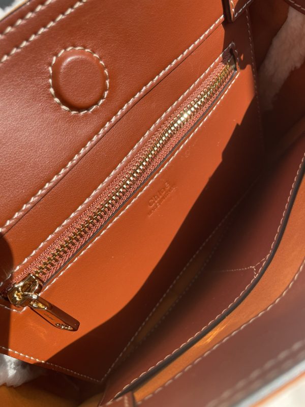 CH winter new styles Woody tote bag white