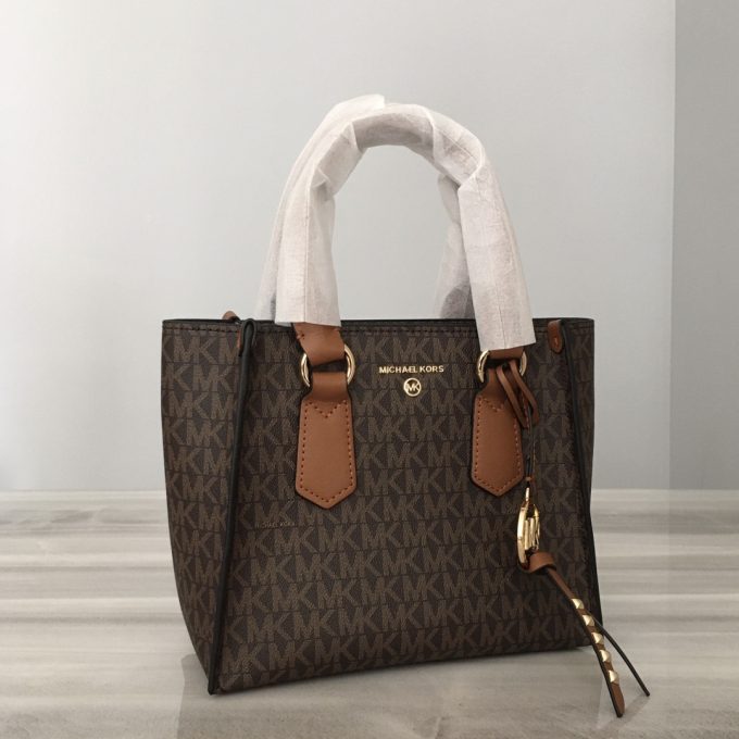 MK Kris tote bag size : 24×18×10cm - Image 16