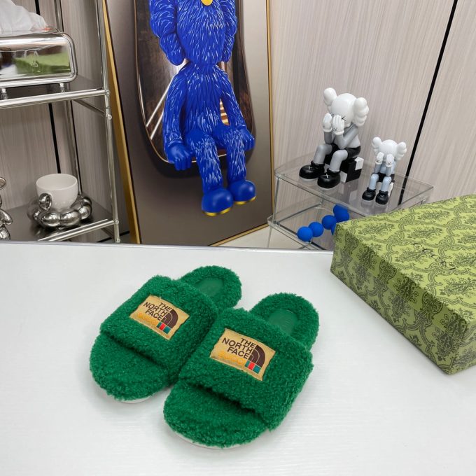 Trendy Co-Branded Wool Slippers - Image 7