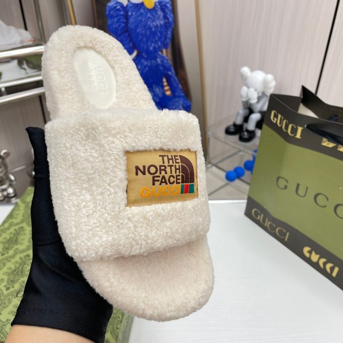 Trendy Co-Branded Wool Slippers - Image 5