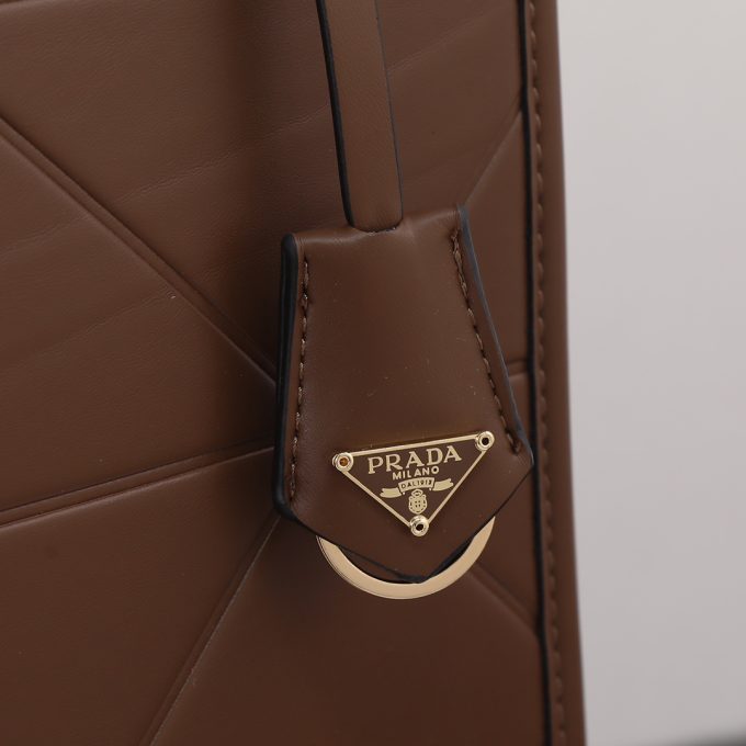 PP big size leather Symbole bag with topstitching - Image 12