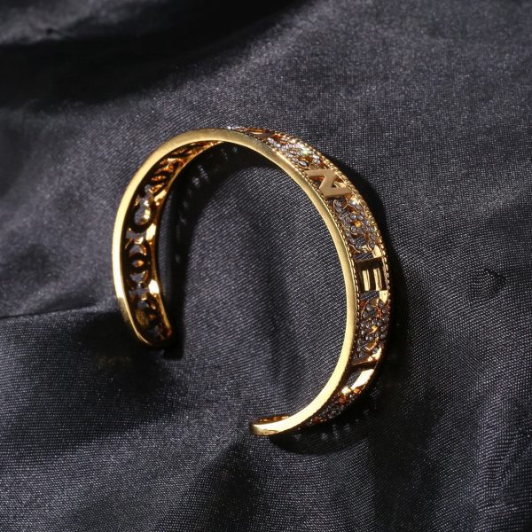 CC Bracelet 0009