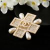 Cc brooch 0079