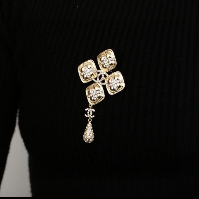 Cc new arrival brooch 084 - Image 3