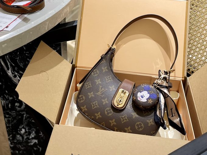 Louis new arrival Bagatelle bag size:  22 cm - Image 2