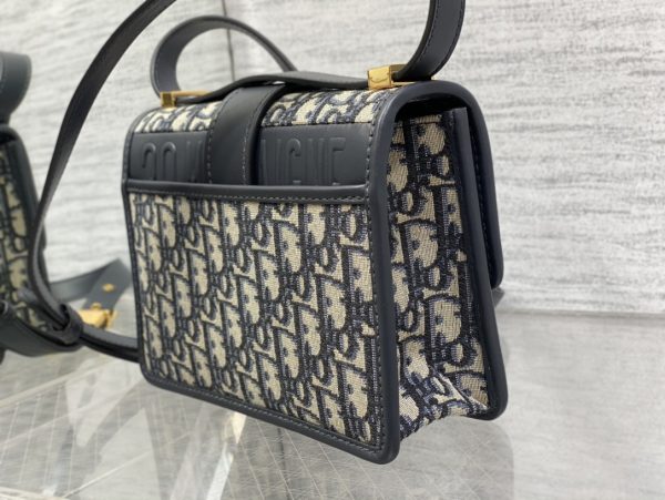 𝗗 𝗠𝗼𝗻𝘁𝗮𝗶𝗴𝗻𝗲 bag 01