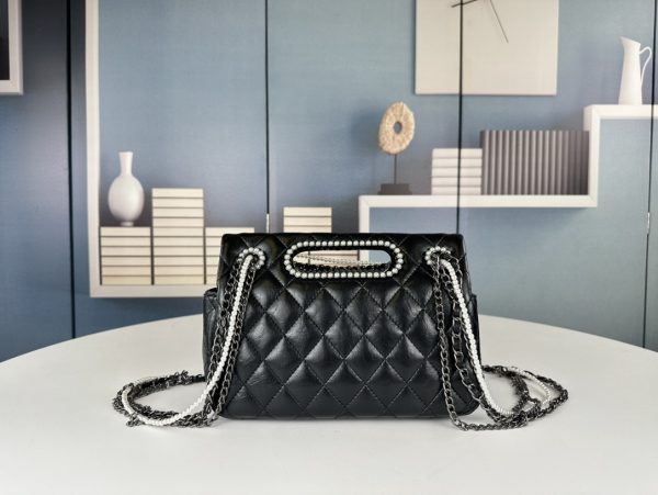 cc 23A new arrival Pearl bag size: 25x17x7 cm