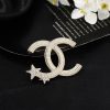 Cc brooch 0080