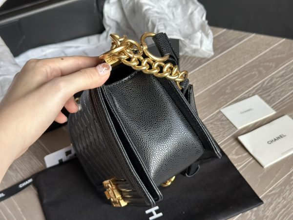CC  leboy20ss 25*15cm Caviar leather