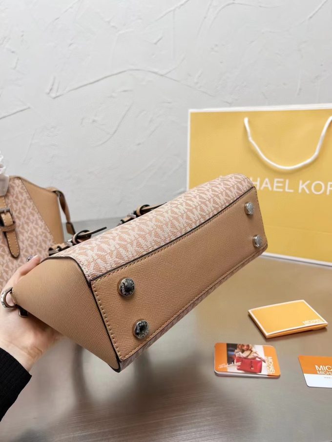 MK new arrival handbag - Image 4