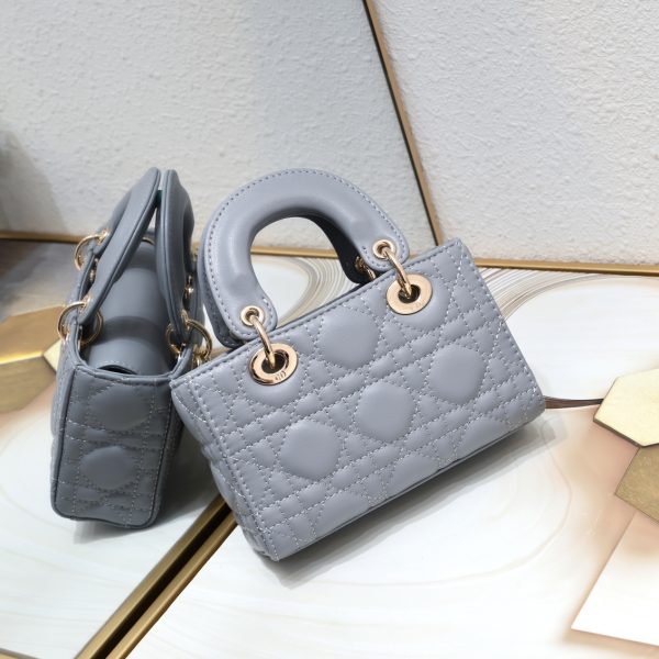D new arrival D-Joy tote lady bag size；16*5.5*10 cm