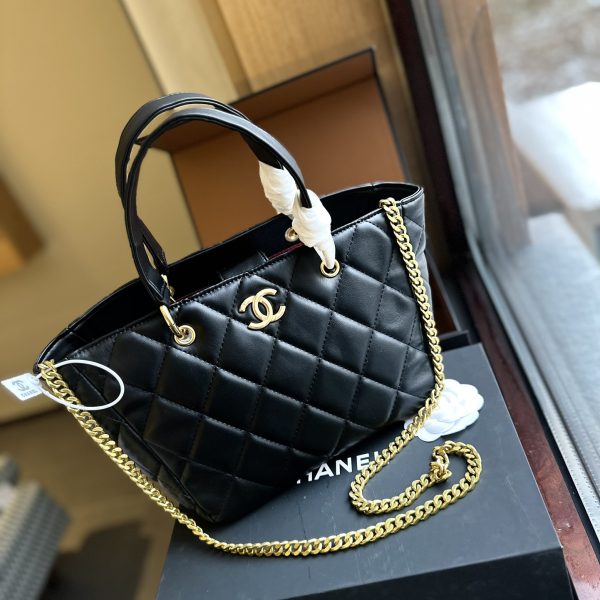 CC 23B new arrival tote bag size : 25 cm