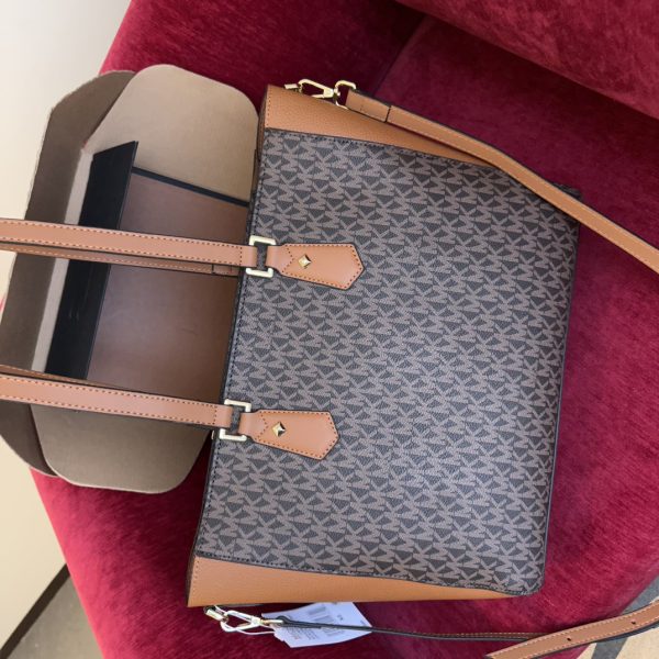 MK new arrival tote bag size : 30 cm
