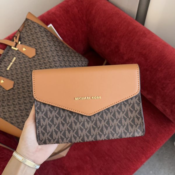 MK new arrival tote bag size : 30 cm