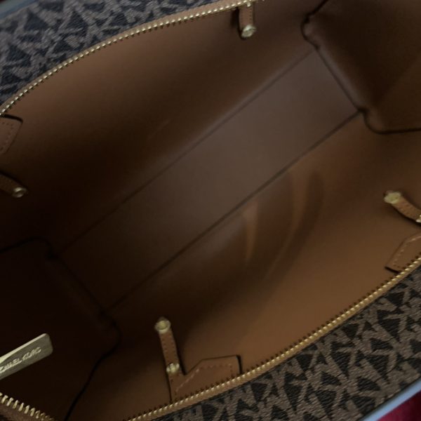 MK new arrival tote bag size : 30 cm