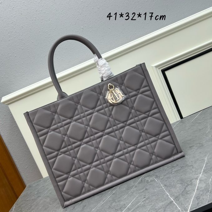D new arrival tote bag size: 41x32x17 - Image 3