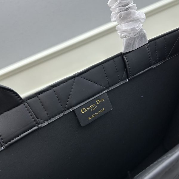 D new arrival tote bag size: 41x32x17