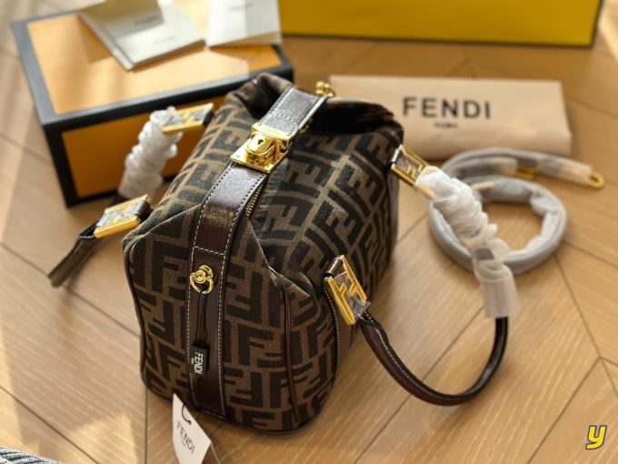 Fen Baguette new arrival bag size ; 27* 16 cm - Image 7