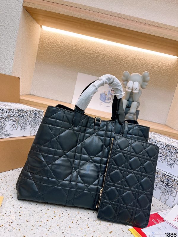 D DIOR TOUJOURS new arrival tote bag size: 34 * 27 cm