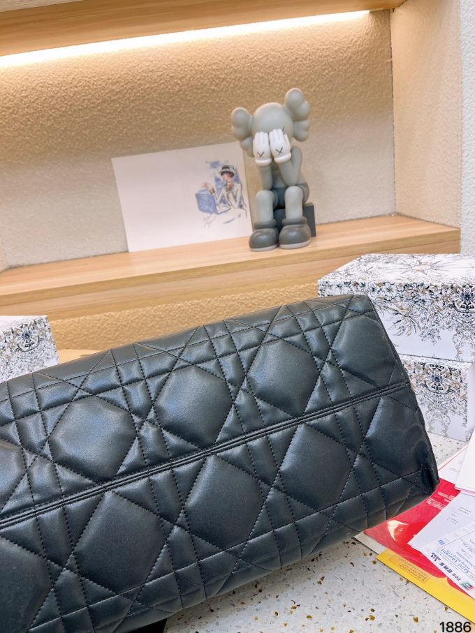 D DIOR TOUJOURS new arrival tote bag size: 34 * 27 cm - Image 10