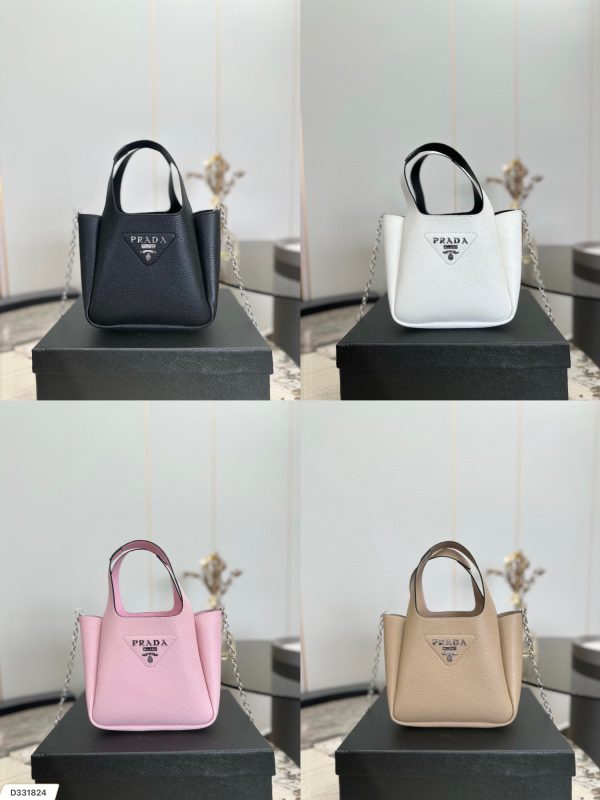 Pra new arrival tote bag size : 20.5 * 16 cm