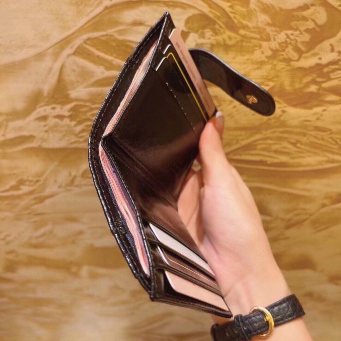 gg new arrival wallets size : 10x9 cm - Image 3
