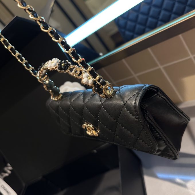 cc woc new arrival bag size : 19 cm - Image 9