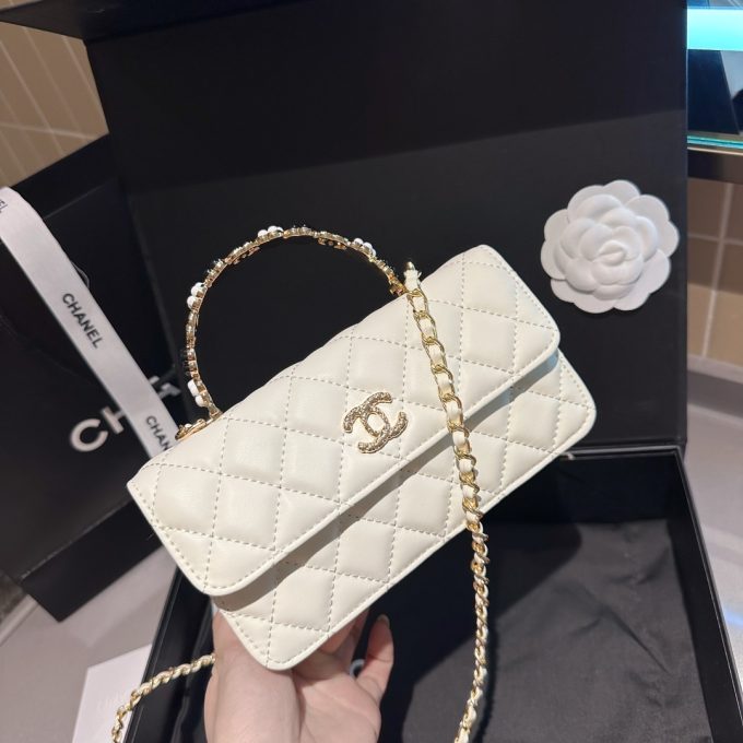 cc woc new arrival bag size : 19 cm - Image 18