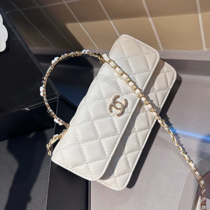 cc woc new arrival bag size : 19 cm - Image 6