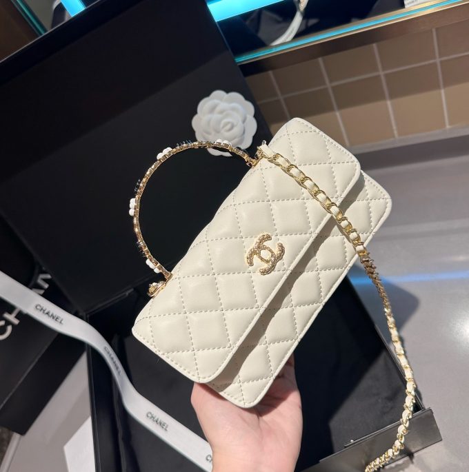 cc woc new arrival bag size : 19 cm - Image 2