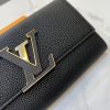 L Capucines men wallet size：20*11*2.5 cm