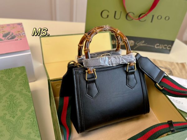 GG Diana tote bag size: 20??16 cm