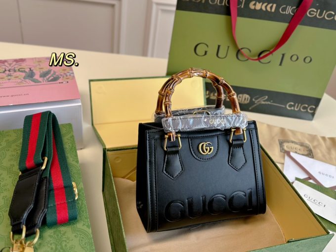 GG Diana tote bag size: 20×16 cm - Image 5