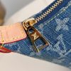 Louis Hills Pochette Monogram Denim size;20.5 x 6 x 16 cm