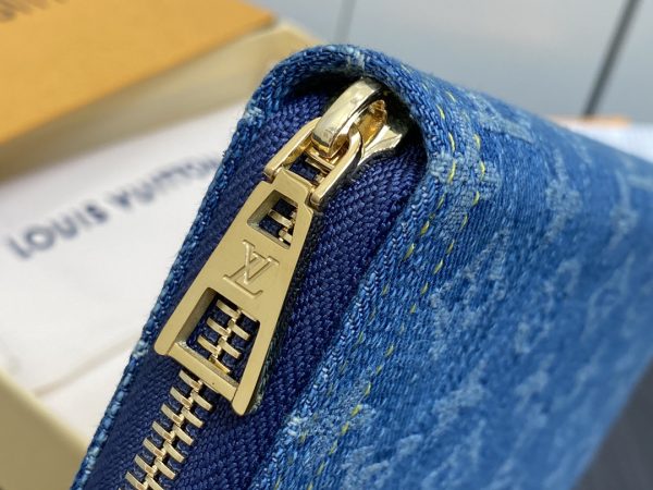 Louis new arrival Zippy Monogram denim wallet size: 19.5*10.5*2.5cm