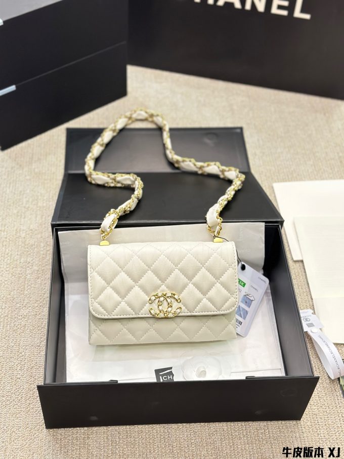 cc Vintage 23k new arrival bag size :19*13 cm - Image 6