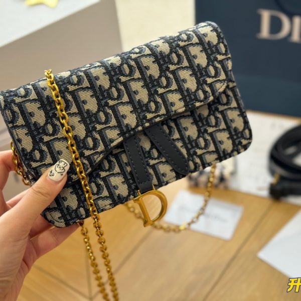 D new arrival woc crossbody bag size: 20*10 cm