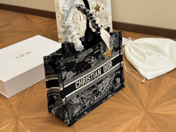 D book tote bag mediums size : 36 cm - Image 5