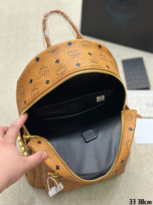 MC new arrival backpack size : 33 * 38cm