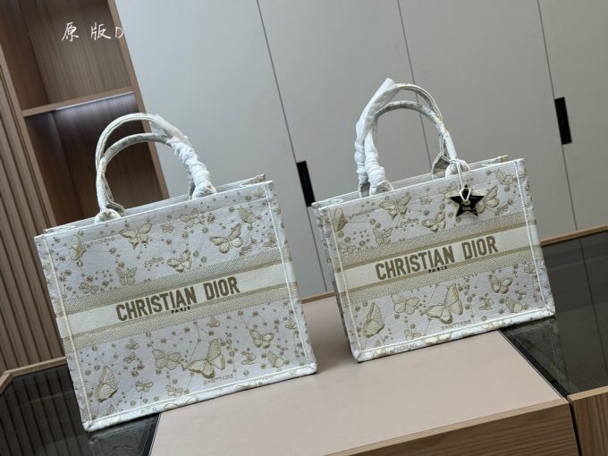 D book tote bag new arrival - Image 8